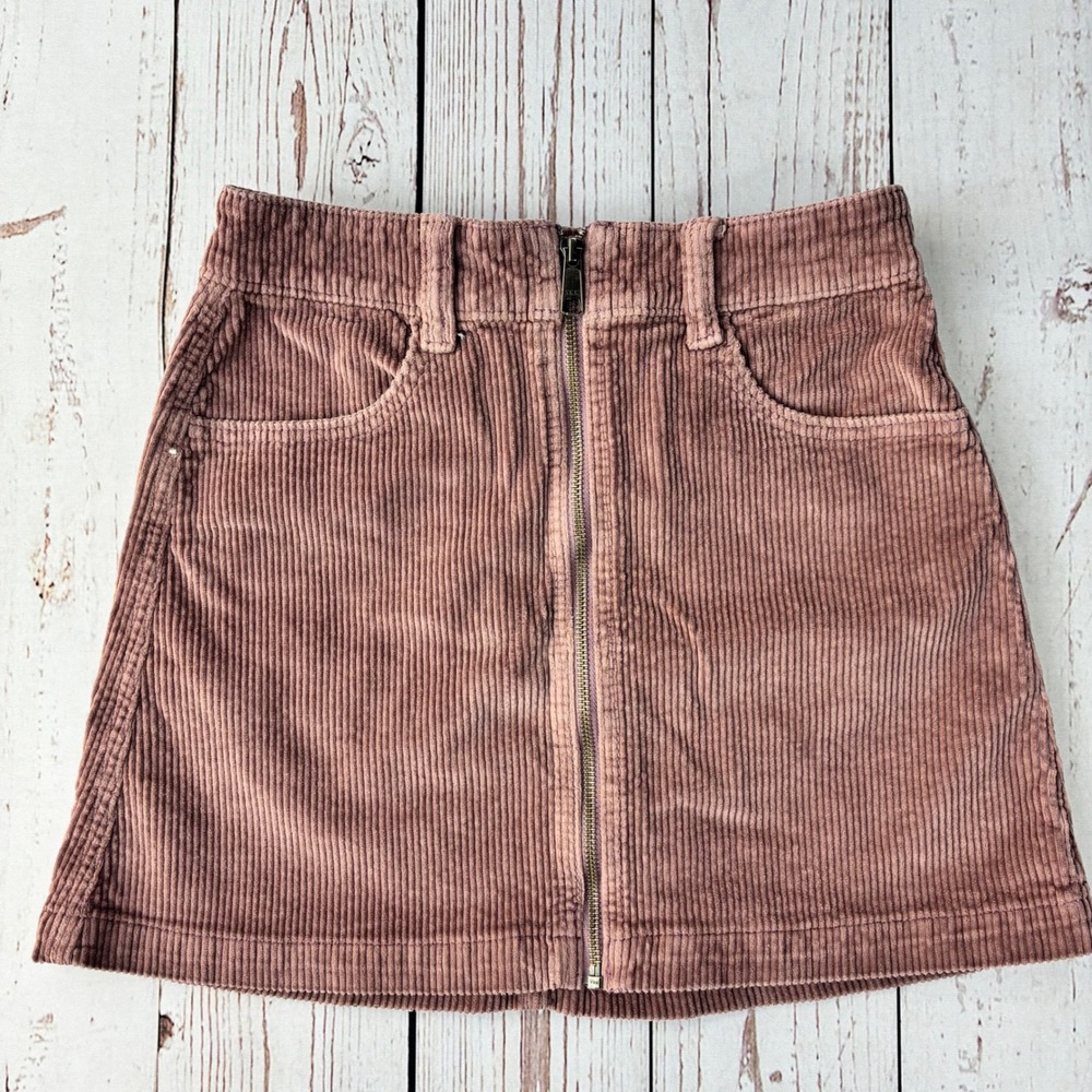 American Eagle Pink Corduroy Zip Front Mini Skirt Super Stretch Size 0 Regular